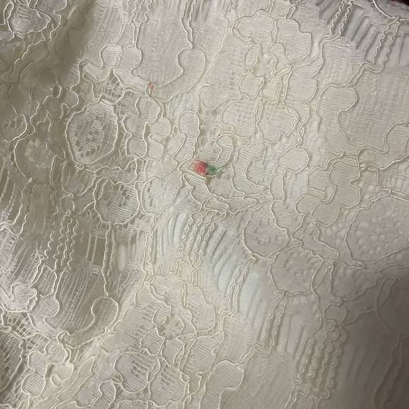 Monteau Ivory Lace Top - Picture 8 of 8